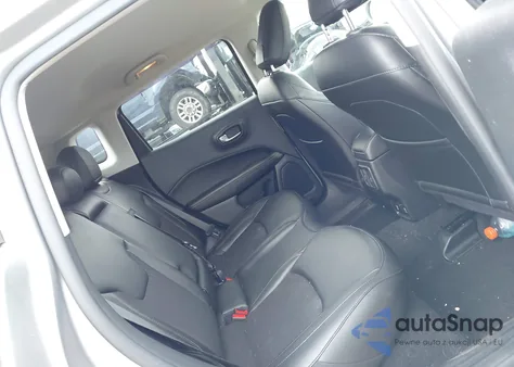 2021 Jeep Compass Latitude 4X4 from USA, damaged, VIN 3C4NJDBB4MT539822